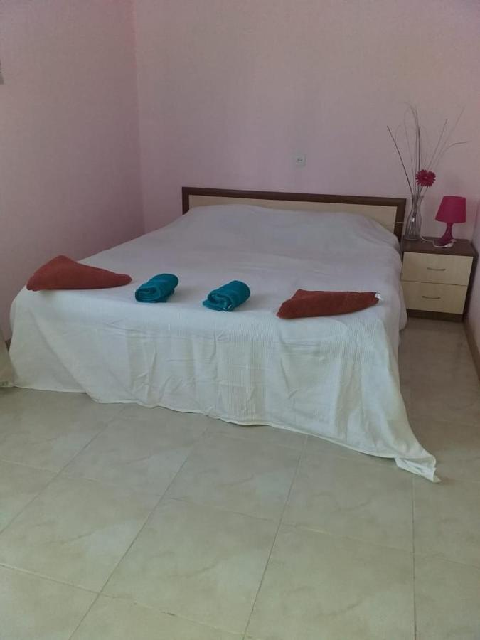 Solnechny Bereg Guest House 구다우타 외부 사진
