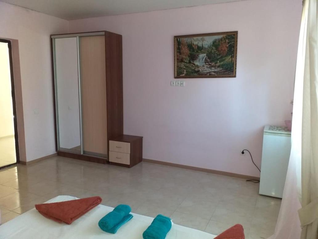 Solnechny Bereg Guest House 구다우타 외부 사진