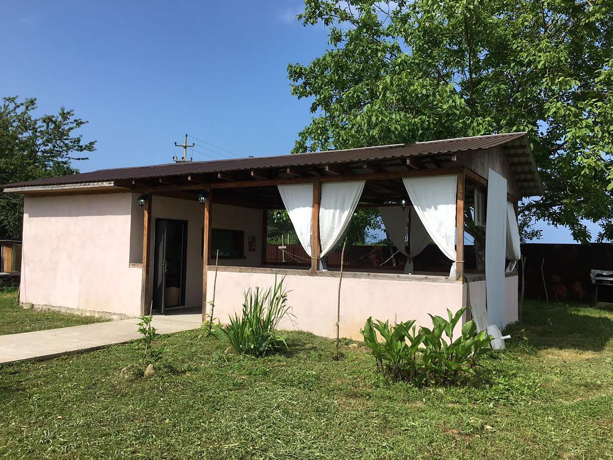 Solnechny Bereg Guest House 구다우타 외부 사진